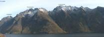 Tungremtindane sett fra fjorden